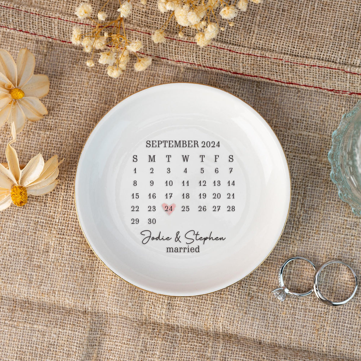 Custom Wedding Calendar Date Jewelry Dish, Wedding Ring Dish, Engagement Trinket Dish, Married Keepsake Gift for Couples,Newlywed Gifts