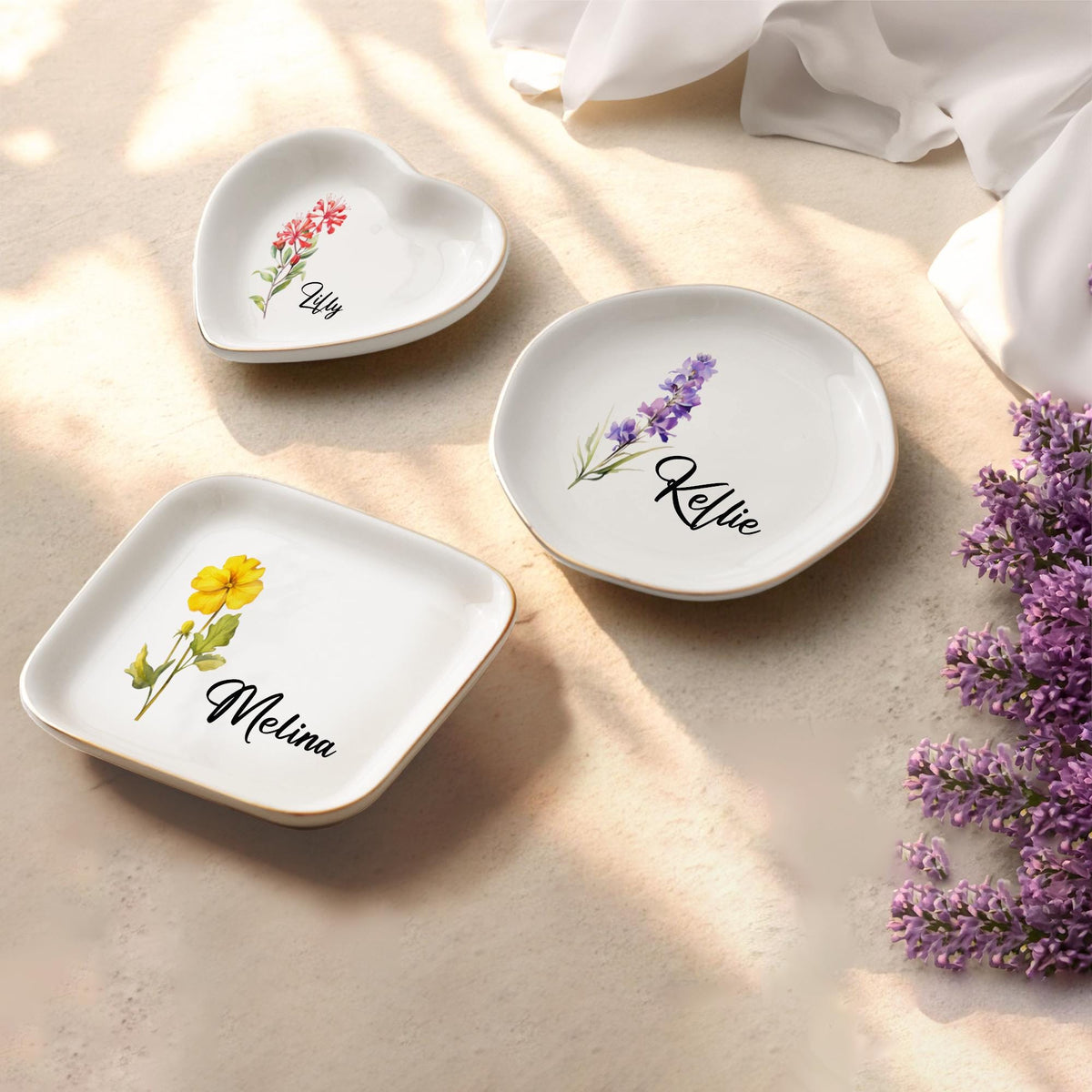 Custom Birth Flower Trinket Dish, Flower Ring Dish, Jewelry Dish Gift for Friend, Wedding Bridesmaid Gift, Birthflower Gift, Custom Birthday