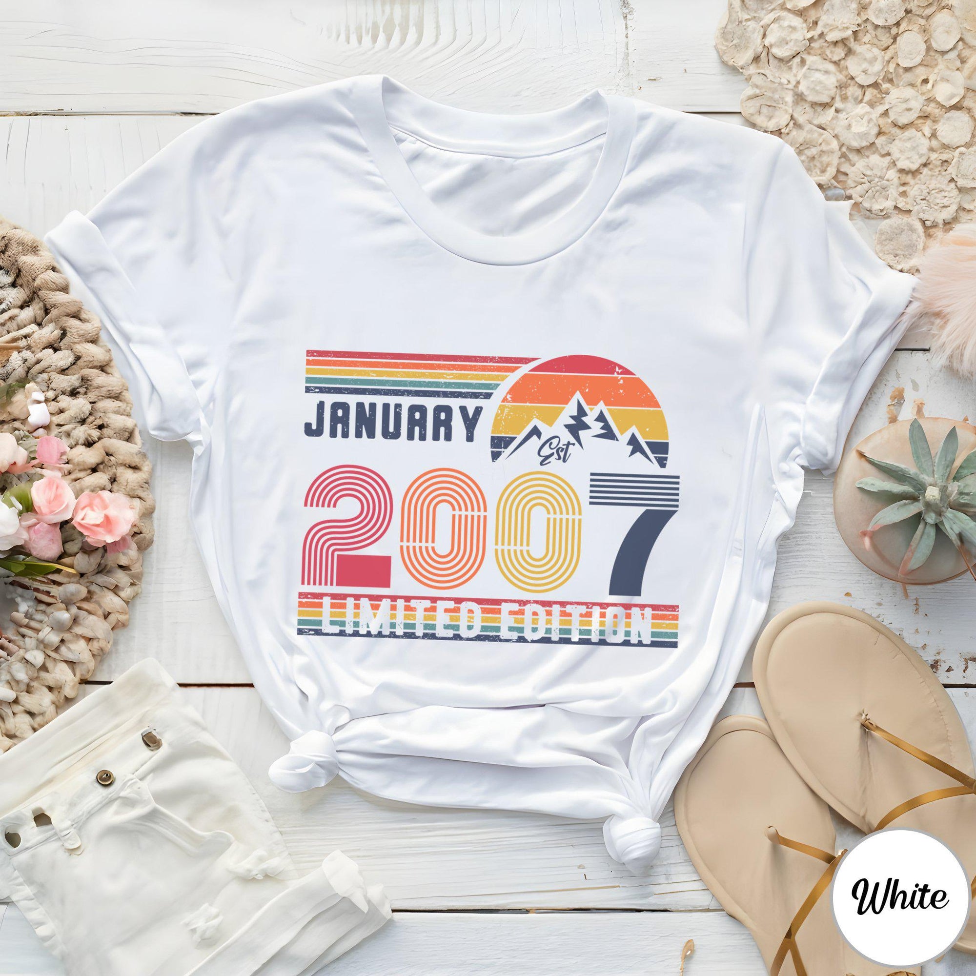 18th Birthday Retro Shirt, 2007 Birthday Sweatshirt Gift, 2007 Bday Year Number Hoodie for Women / Men, Birthday Tee For Daughter Or Son