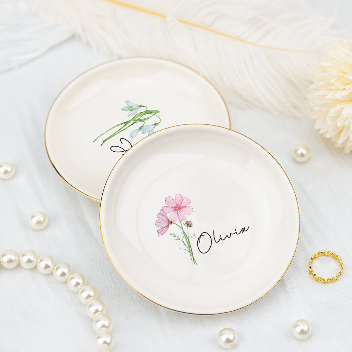 Personalised Birth Flower Trinket Dish, Watercolor Flower Ring Dish, Birthday Jewelry Dish Gift for Friend, Wedding Bridesmaid Gift, Engaged