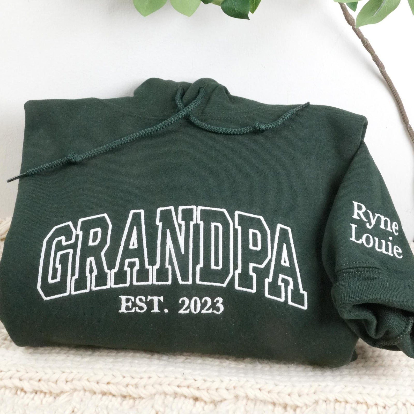 Grandpa Hoodie Personalized, Embroidered Grandpa Sweatshirt, Dad Est Sweatshirt With Kids Names, Unique Gifts for Dad, Father's Day Gift