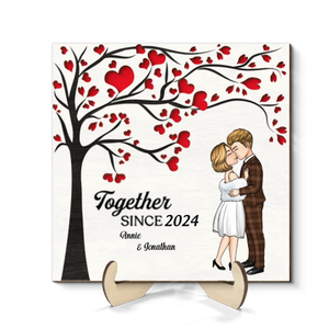 Kissing Couple Under Heart Tree - Personalized Picture Frame - Gift For Couple, Valentine's Day, Anniversary Gift