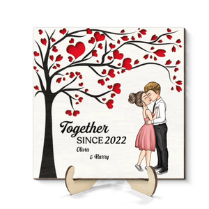Kissing Couple Under Heart Tree - Personalized Picture Frame - Gift For Couple, Valentine's Day, Anniversary Gift