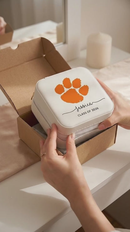 Personalized University Logo Jewelry Box - Graduation Gifts 2e1ba422-5f6f-499e-b42d-ded333997193-PSL1777342762485260-converted.mp4