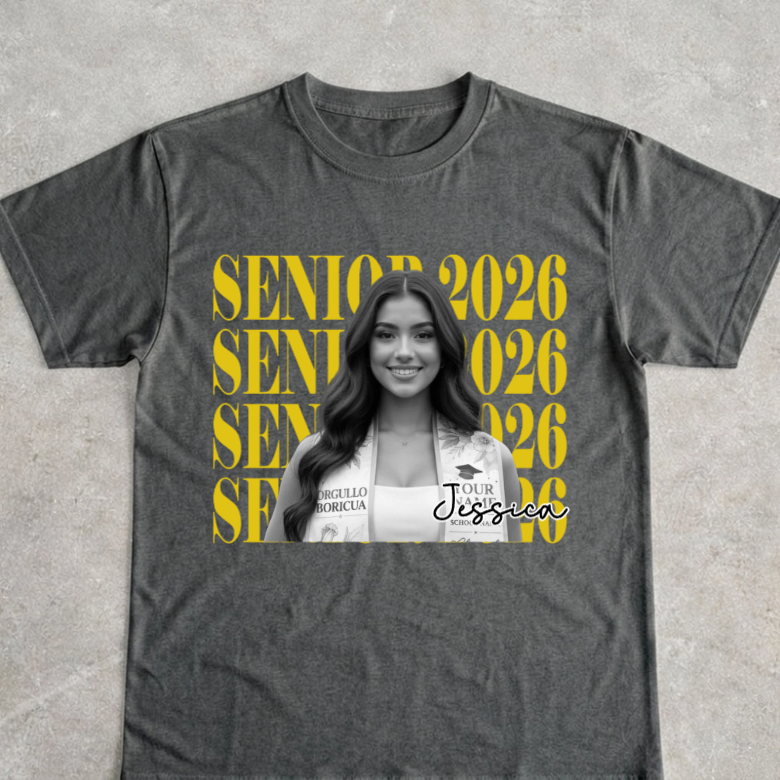 Personalised Vintage Photo And Year Senior Shirt: Custom Graduate Picture Shirt, Class of 2026 Graduation Gift, Retro Senior Boy Girl Shirt