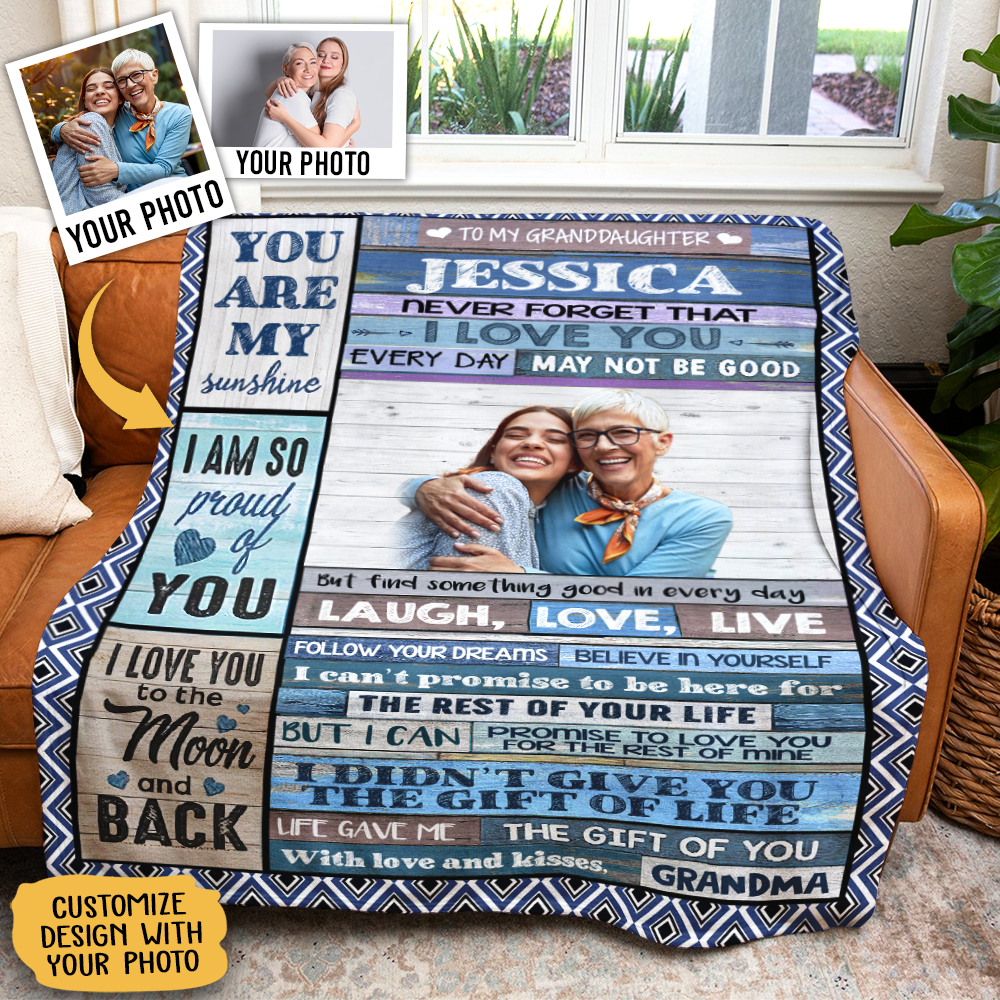 Grandma To Granddaughter You Are My Sunshine Fleece Blanket - Quilt Blanket